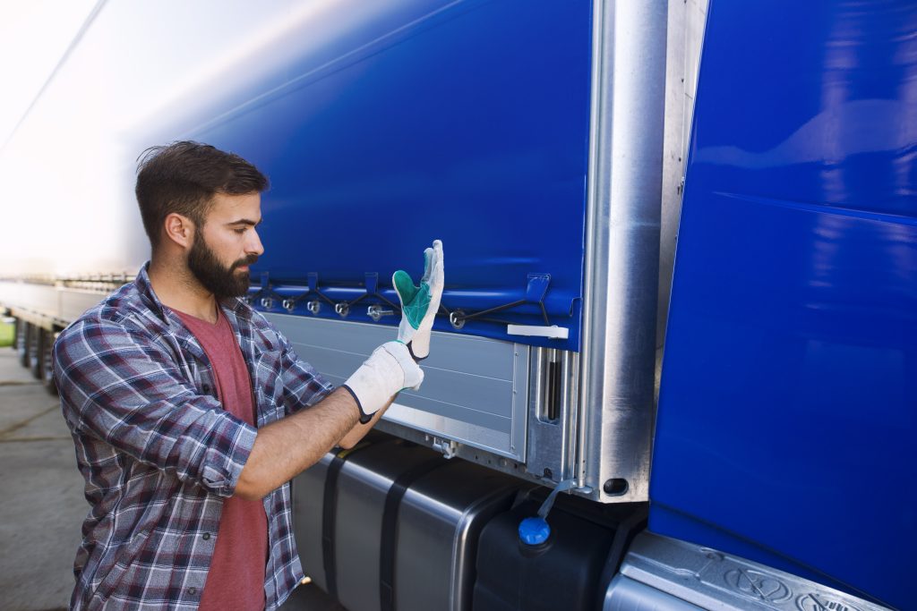 La importancia de los neumáticos en el transporte refrigerado